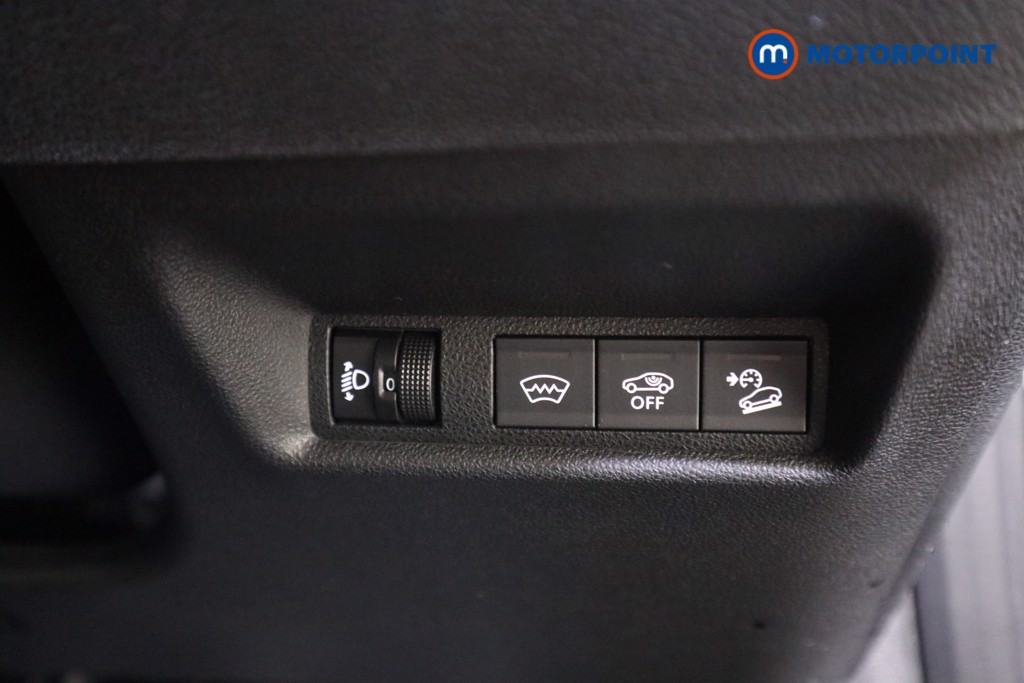 Jeep Avenger Altitude Manual Petrol SUV - Stock Number (1606700) - 12th supplementary image