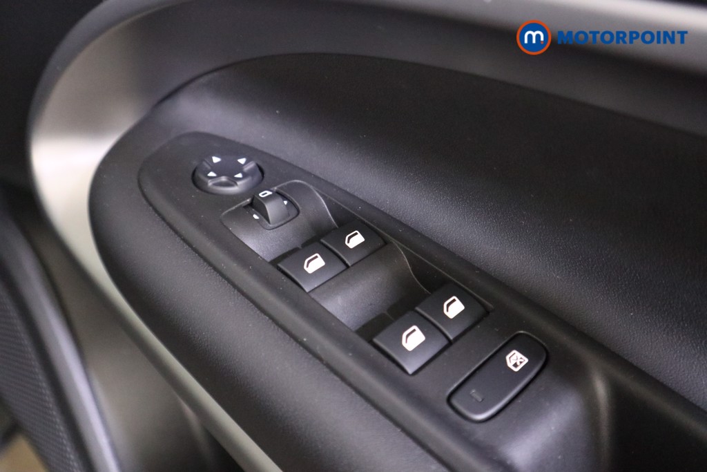 Jeep Avenger Altitude Manual Petrol SUV - Stock Number (1606700) - 13th supplementary image