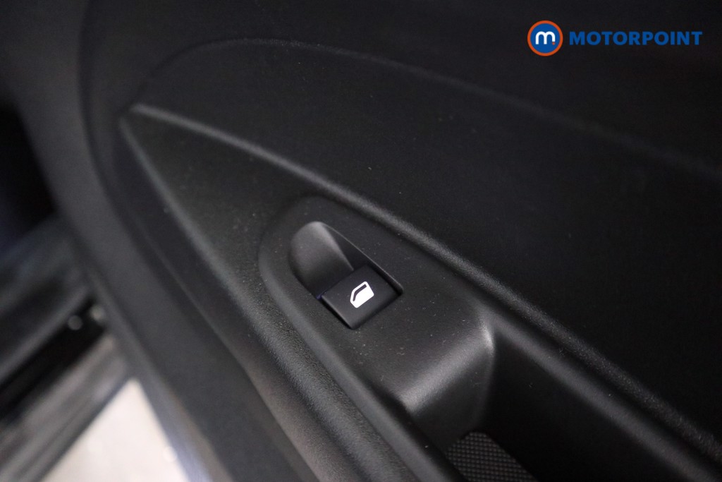 Jeep Avenger Altitude Manual Petrol SUV - Stock Number (1606700) - 17th supplementary image