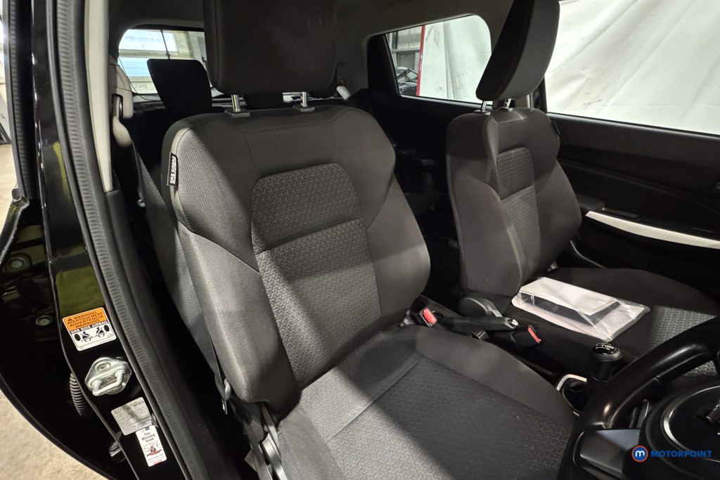 Suzuki Swift Sz-L Manual Petrol Hatchback - Stock Number (1606717) - 5th supplementary image