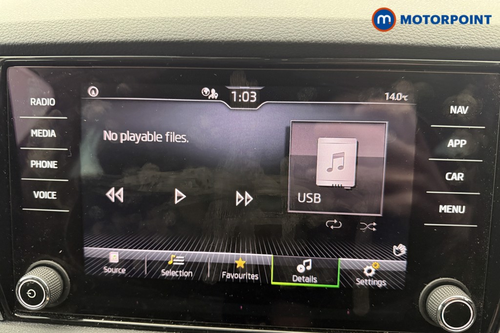 Skoda Karoq Se Drive Automatic Petrol SUV - Stock Number (1606789) - 8th supplementary image