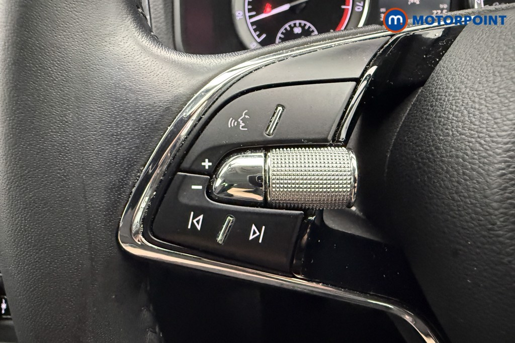 Skoda Karoq Se Drive Automatic Petrol SUV - Stock Number (1606789) - 14th supplementary image