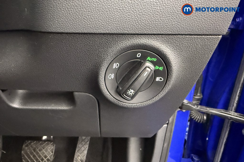 Skoda Karoq Se Drive Automatic Petrol SUV - Stock Number (1606789) - 17th supplementary image