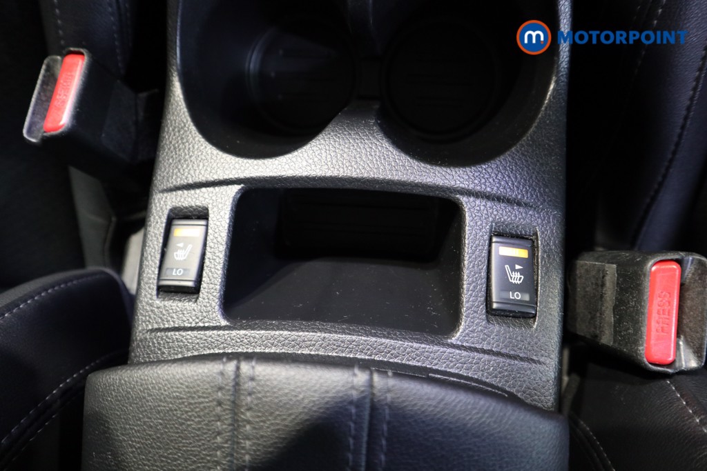 Nissan Qashqai Tekna Manual Petrol SUV - Stock Number (1606890) - 11th supplementary image