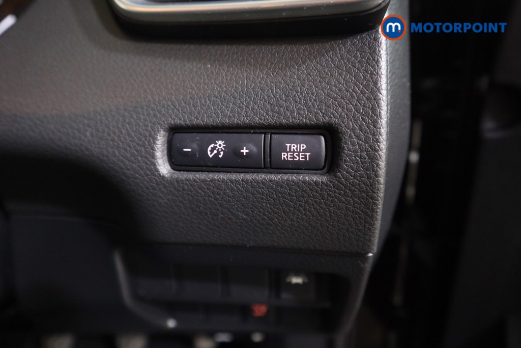 Nissan Qashqai Tekna Manual Petrol SUV - Stock Number (1606890) - 12th supplementary image