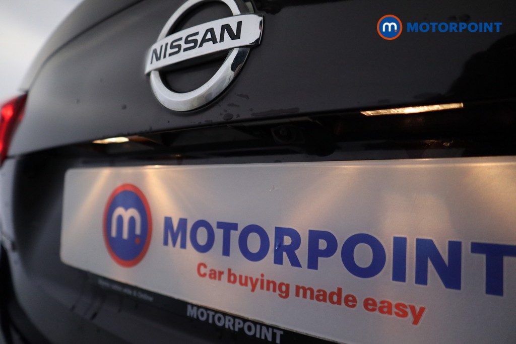 Nissan Qashqai Tekna Manual Petrol SUV - Stock Number (1606890) - 26th supplementary image