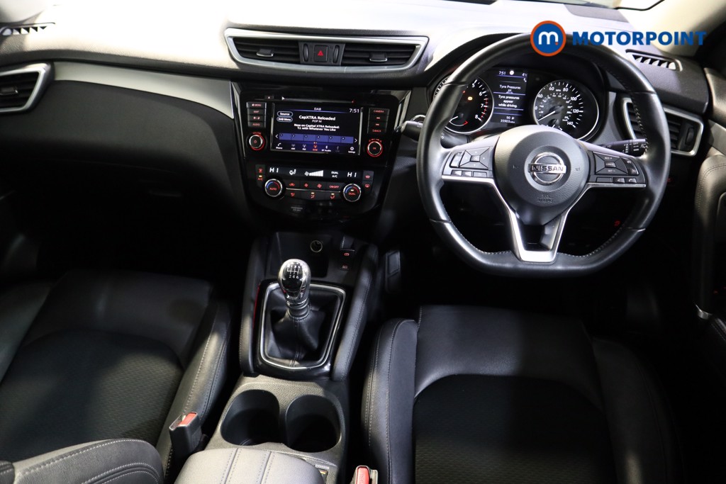 Nissan Qashqai Tekna Manual Petrol SUV - Stock Number (1606890) - 1st supplementary image