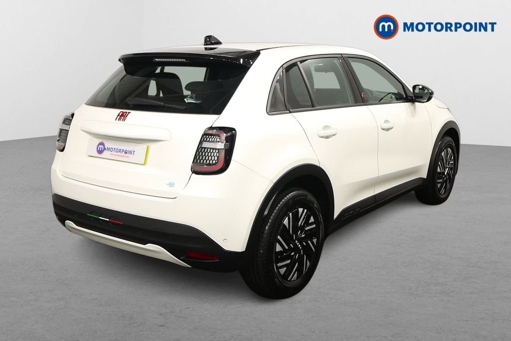 Fiat 600 RED Automatic Electric SUV - Stock Number (1606980) - Drivers side rear corner