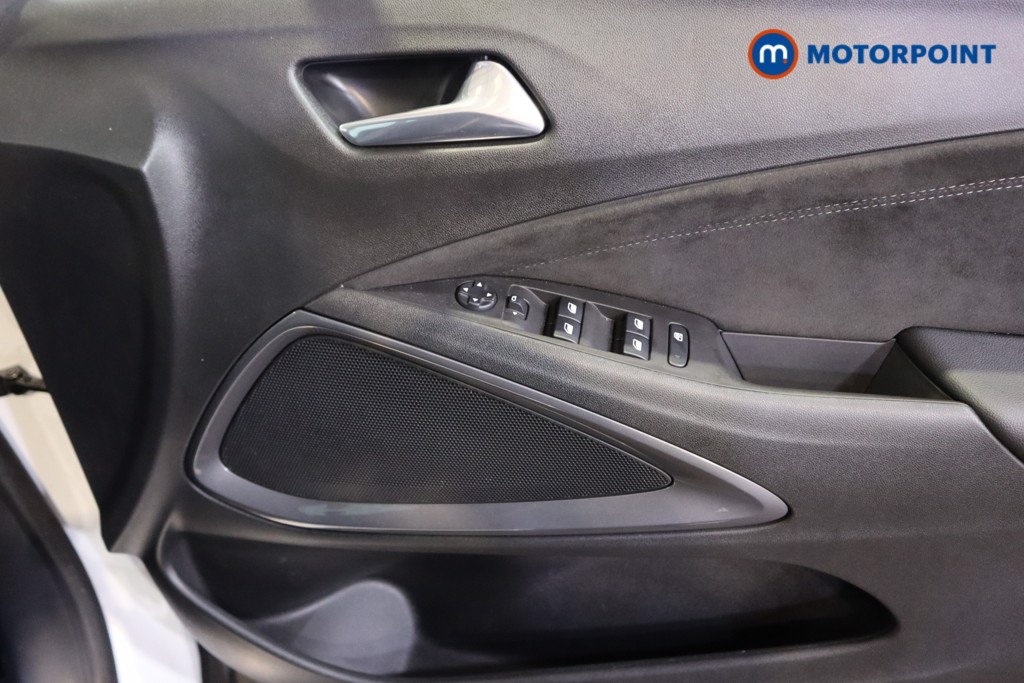 Vauxhall Crossland Ultimate Manual Petrol SUV - Stock Number (1607005) - 8th supplementary image