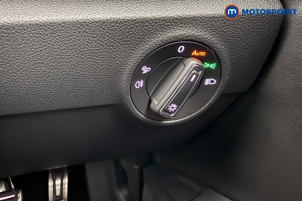 Volkswagen T-Roc Black Edition Automatic Petrol SUV - Stock Number (1607087) - 17th supplementary image