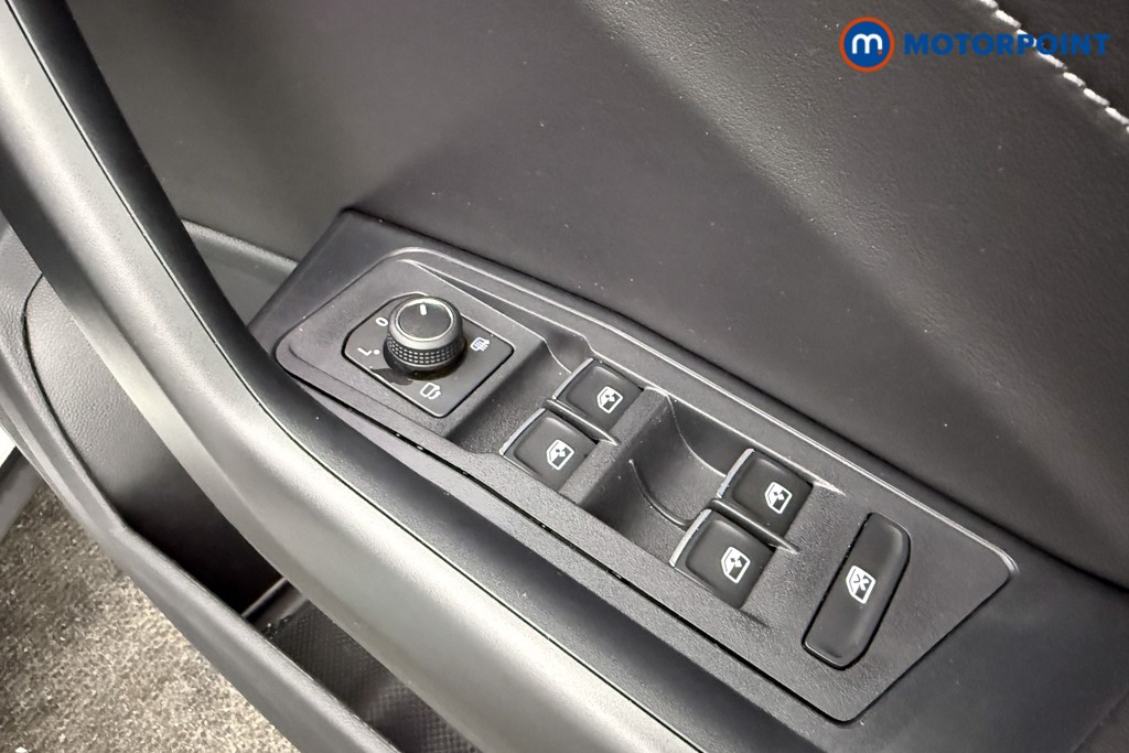 Volkswagen T-Roc Black Edition Automatic Petrol SUV - Stock Number (1607087) - 18th supplementary image