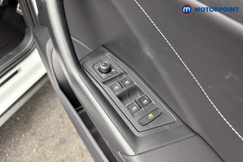 Volkswagen T-Roc Black Edition Automatic Petrol SUV - Stock Number (1607090) - 18th supplementary image