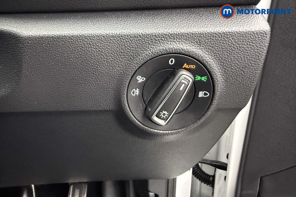 Volkswagen T-Roc Black Edition Automatic Petrol SUV - Stock Number (1607091) - 17th supplementary image