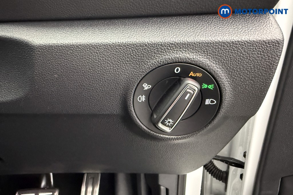 Volkswagen T-Roc Black Edition Automatic Petrol SUV - Stock Number (1607093) - 17th supplementary image