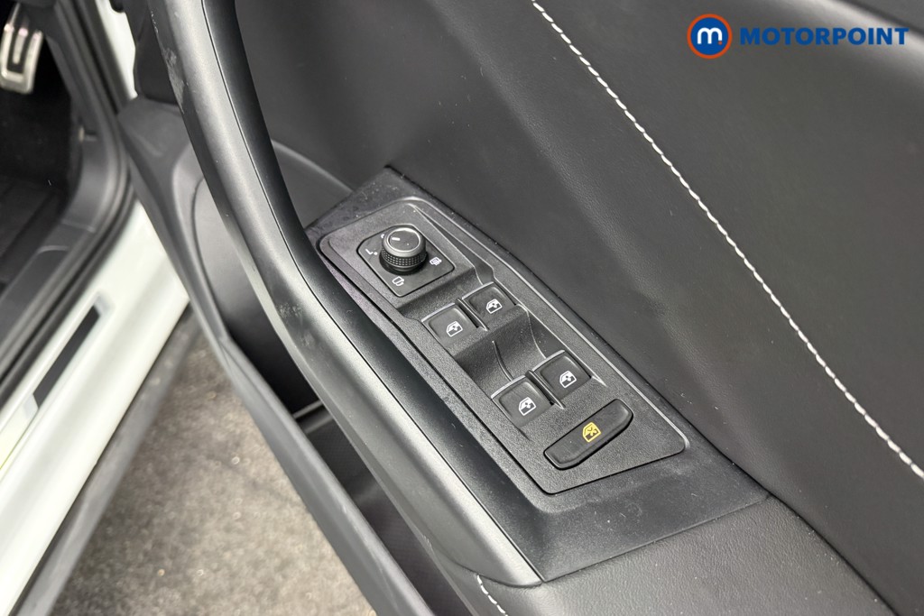 Volkswagen T-Roc Black Edition Automatic Petrol SUV - Stock Number (1607093) - 18th supplementary image