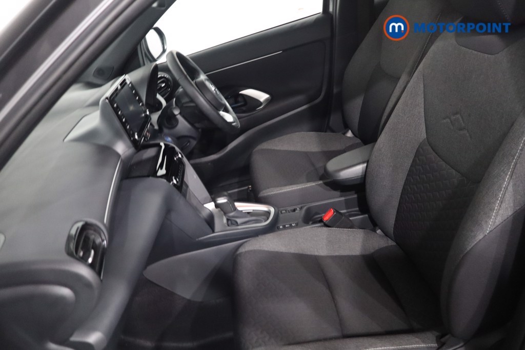 Toyota Yaris Cross Design Automatic Petrol-Electric Hybrid Estate - Stock Number (1607196) - 4th supplementary image