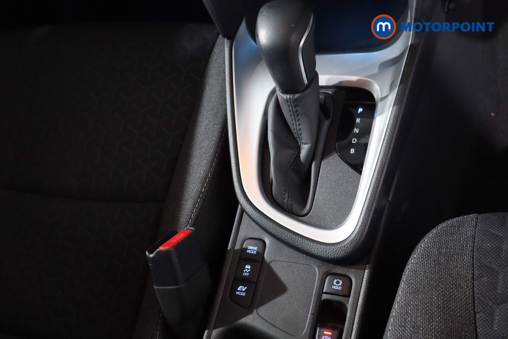 Toyota Yaris Cross Design Automatic Petrol-Electric Hybrid Estate - Stock Number (1607196) - 19th supplementary image