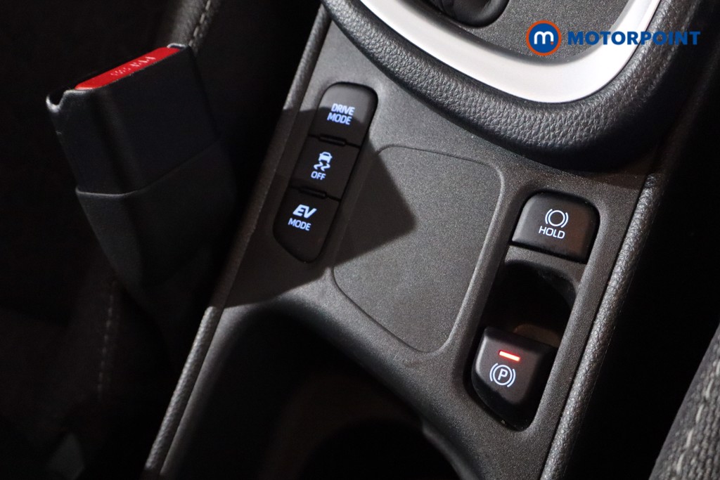 Toyota Yaris Cross Design Automatic Petrol-Electric Hybrid Estate - Stock Number (1607196) - 21st supplementary image