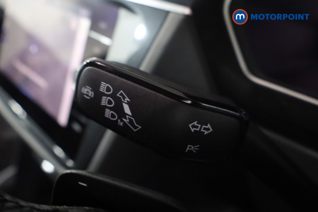 Volkswagen Tiguan R-Line Automatic Petrol SUV - Stock Number (1607221) - 14th supplementary image