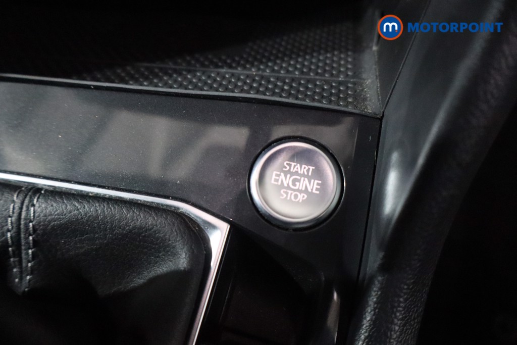 Volkswagen Tiguan R-Line Automatic Petrol SUV - Stock Number (1607221) - 21st supplementary image