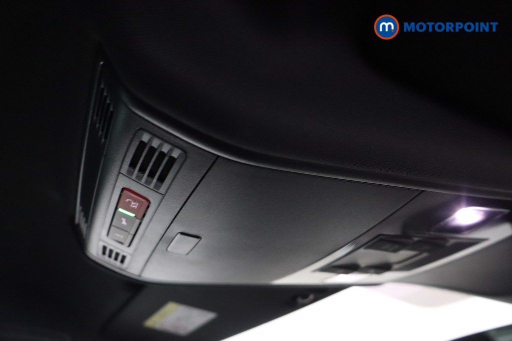 Volkswagen Tiguan R-Line Automatic Petrol SUV - Stock Number (1607221) - 22nd supplementary image