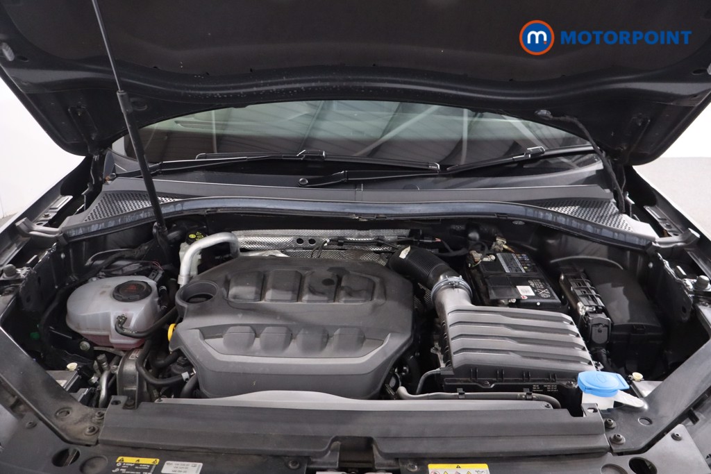 Volkswagen Tiguan R-Line Automatic Petrol SUV - Stock Number (1607221) - 36th supplementary image