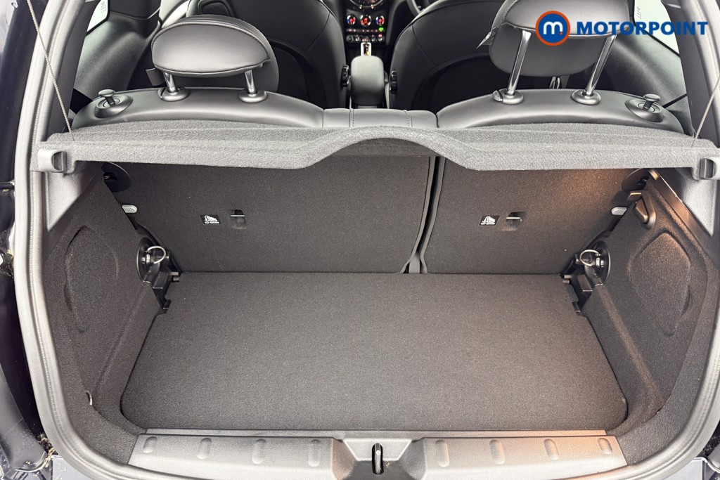 Mini Hatchback Cooper Exclusive Automatic Petrol Hatchback - Stock Number (1607331) - 16th supplementary image
