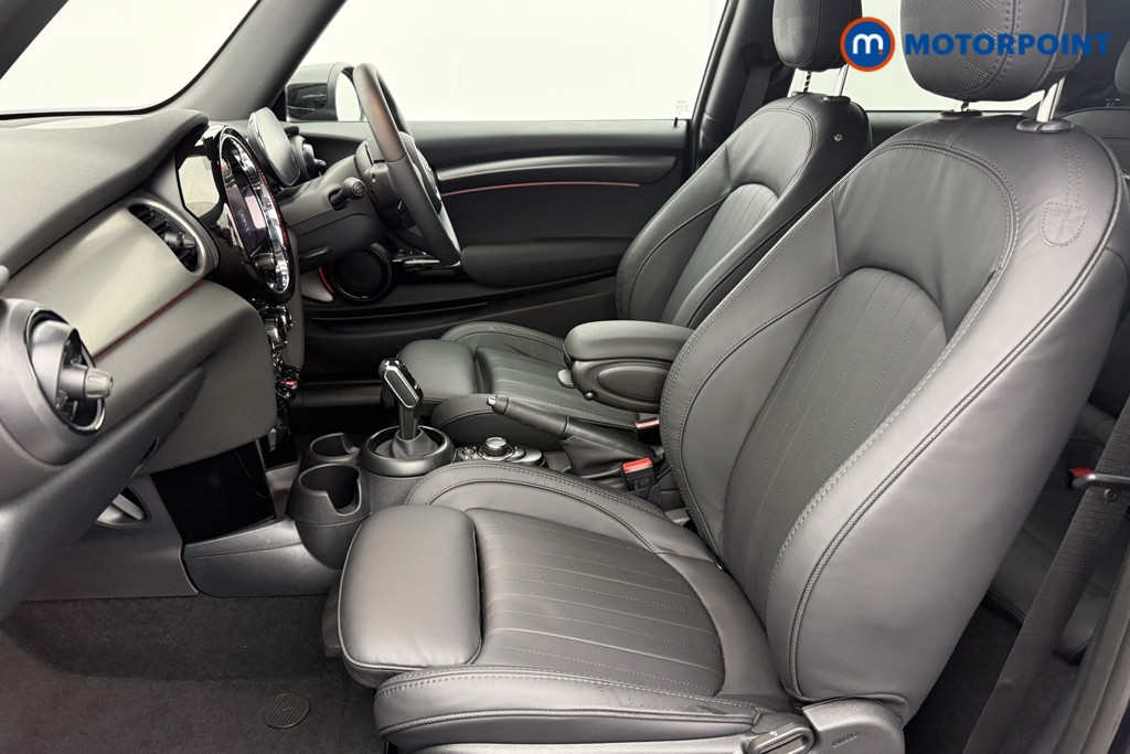 Mini Hatchback Cooper Exclusive Automatic Petrol Hatchback - Stock Number (1607331) - 18th supplementary image