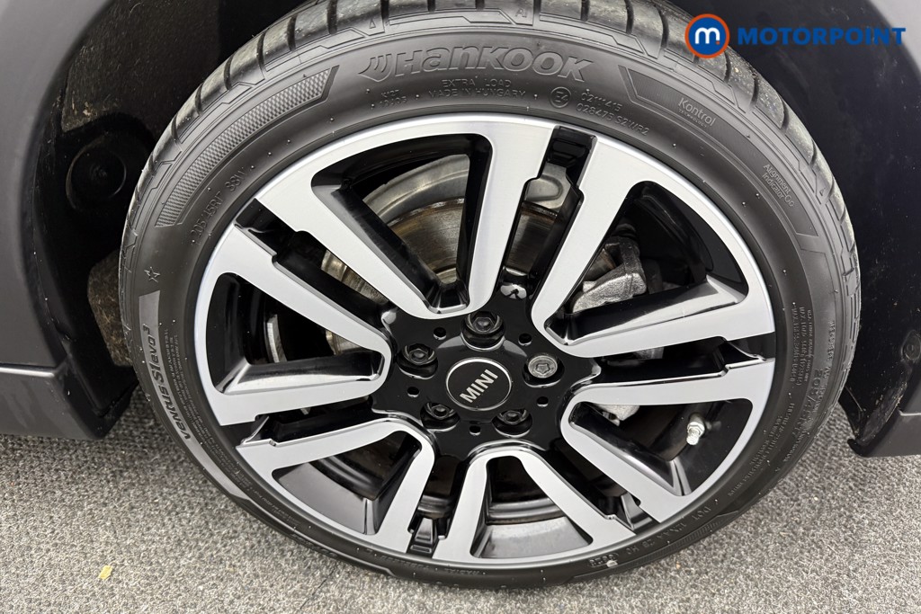 Mini Hatchback Cooper Exclusive Automatic Petrol Hatchback - Stock Number (1607331) - 24th supplementary image