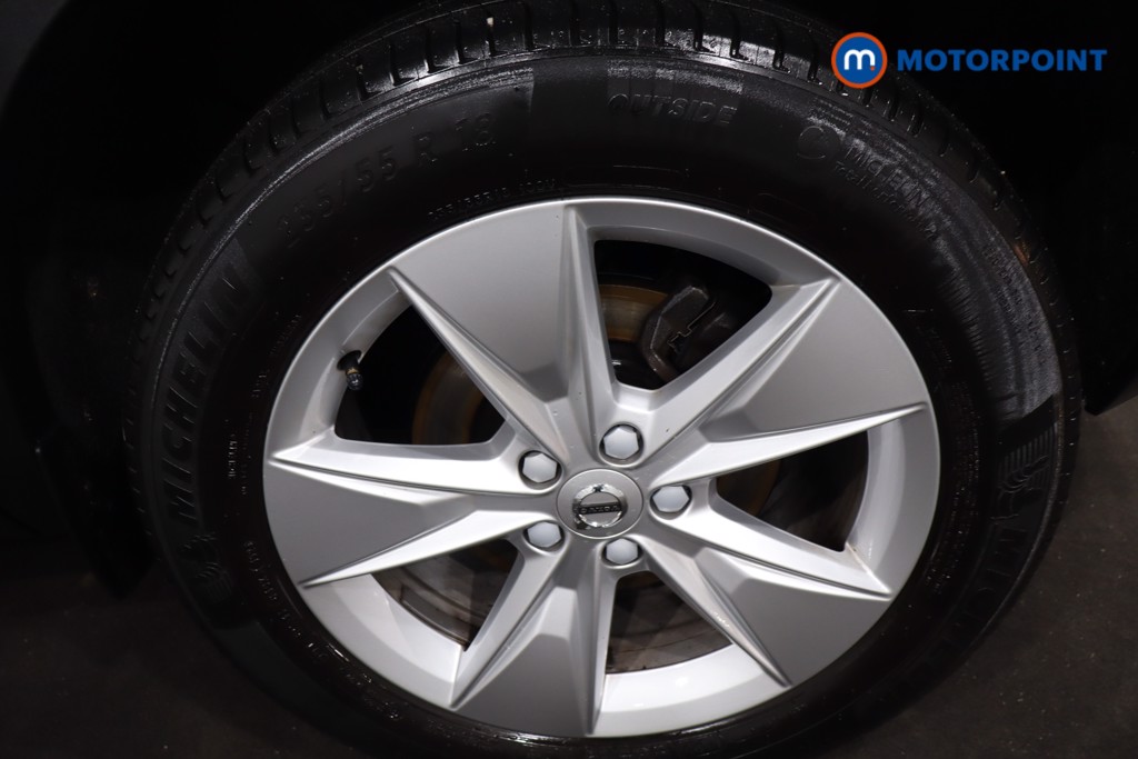 Volvo Xc40 Core Automatic Petrol SUV - Stock Number (1607457) - 12th supplementary image