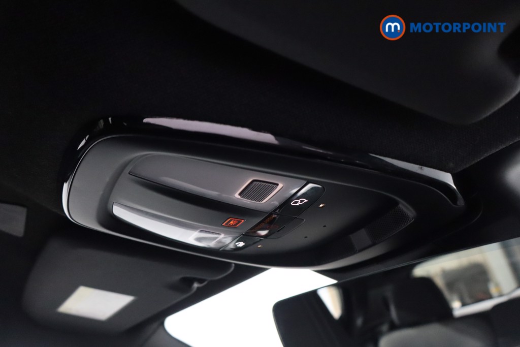 Volvo Xc40 Core Automatic Petrol SUV - Stock Number (1607457) - 19th supplementary image