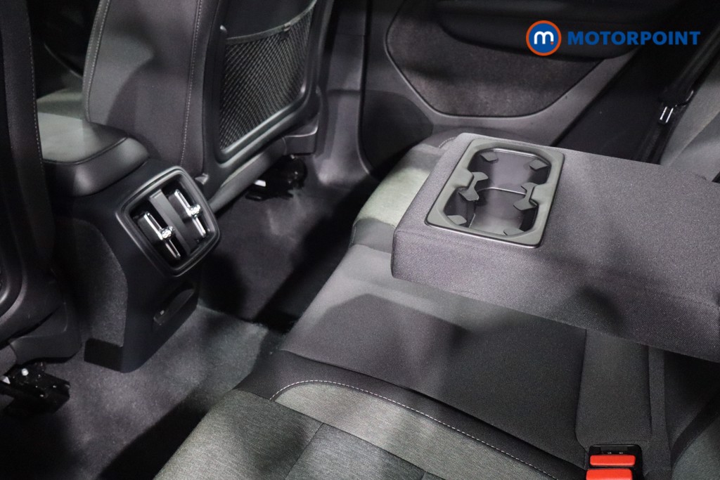 Volvo Xc40 Core Automatic Petrol SUV - Stock Number (1607457) - 24th supplementary image