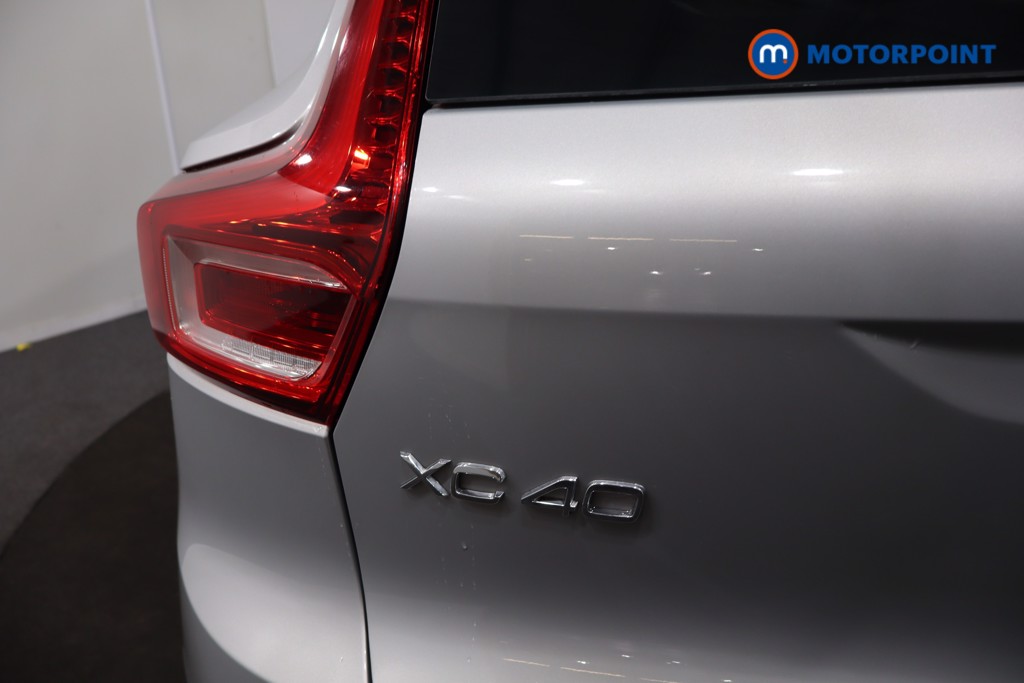 Volvo Xc40 Core Automatic Petrol SUV - Stock Number (1607457) - 32nd supplementary image