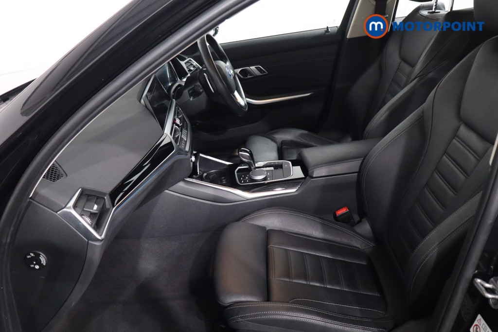 BMW 3 Series Sport Pro Automatic Petrol Plug-In Hybrid Estate - Stock Number (1607470) - 4th supplementary image