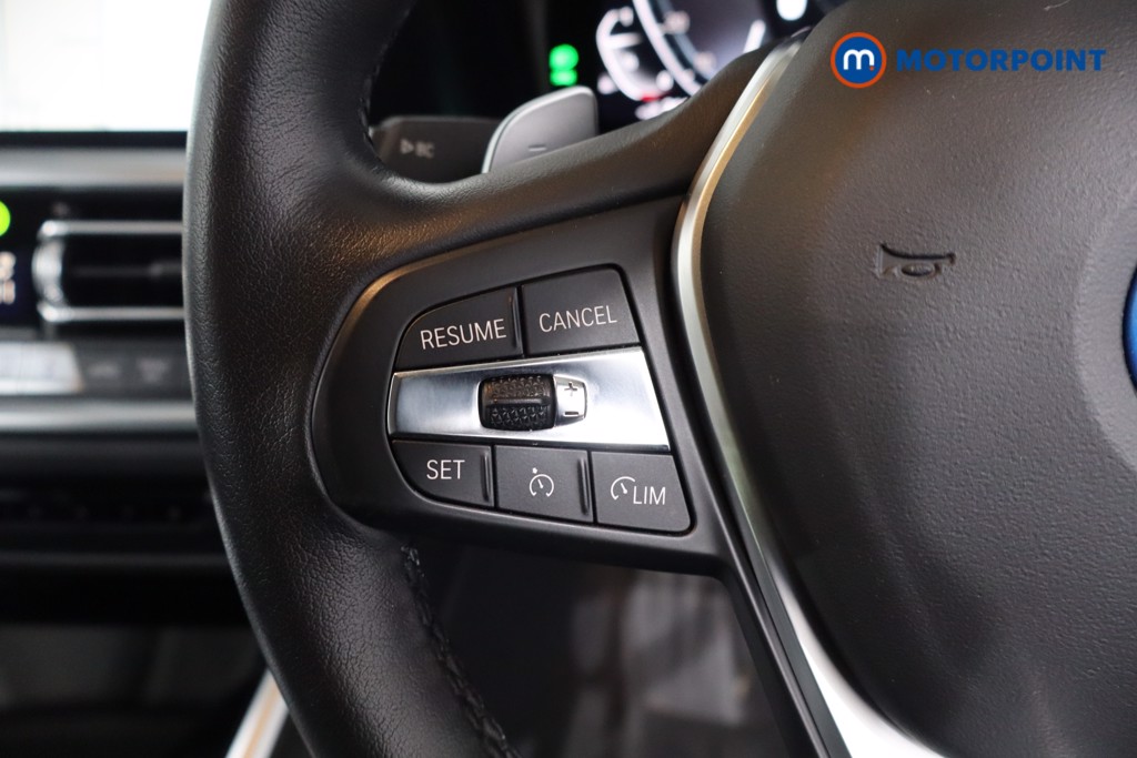 BMW 3 Series Sport Pro Automatic Petrol Plug-In Hybrid Estate - Stock Number (1607470) - 7th supplementary image