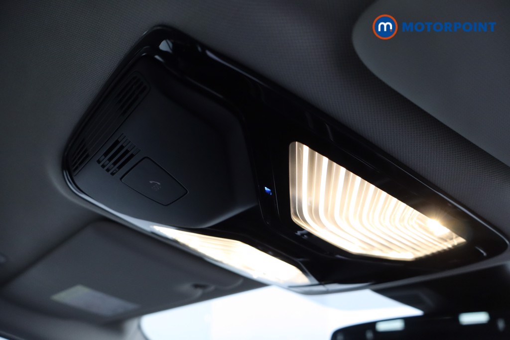 BMW 3 Series Sport Pro Automatic Petrol Plug-In Hybrid Estate - Stock Number (1607470) - 21st supplementary image