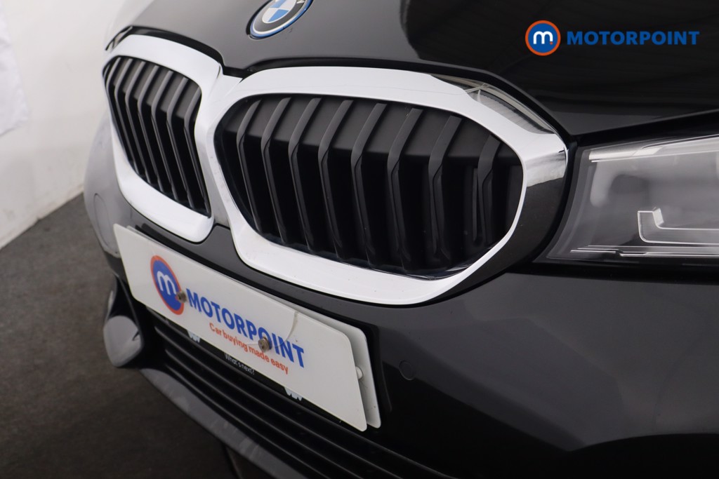 BMW 3 Series Sport Pro Automatic Petrol Plug-In Hybrid Estate - Stock Number (1607470) - 29th supplementary image