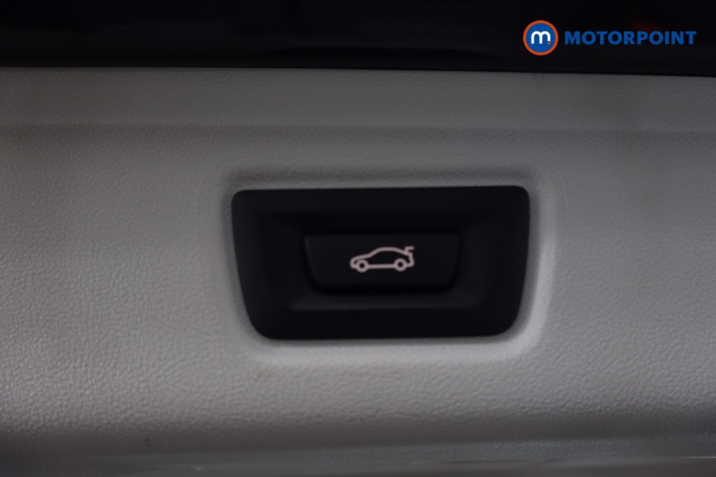 BMW 3 Series Sport Pro Automatic Petrol Plug-In Hybrid Estate - Stock Number (1607470) - 39th supplementary image