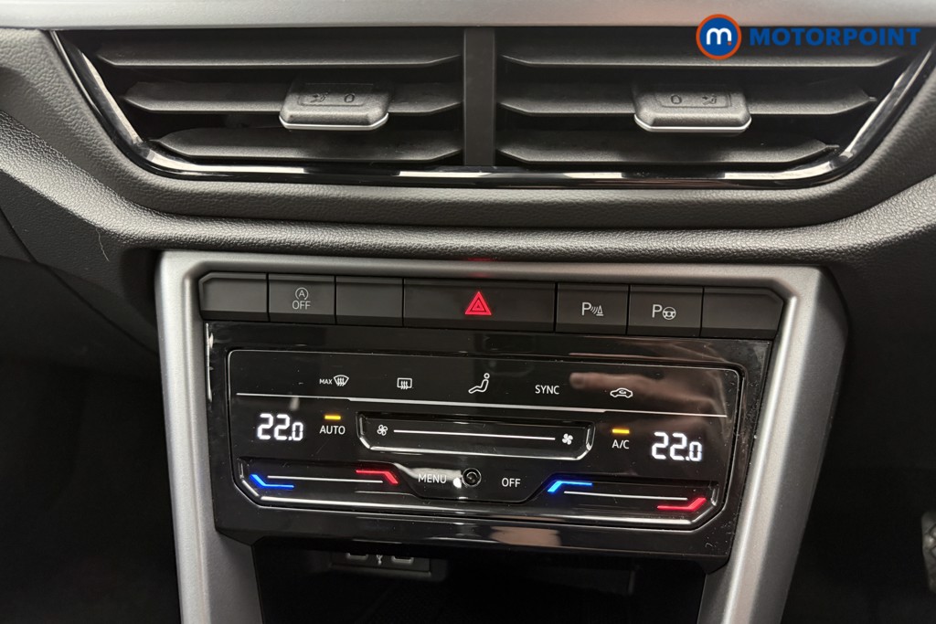 Volkswagen T-Roc Life Automatic Petrol SUV - Stock Number (1607490) - 12th supplementary image