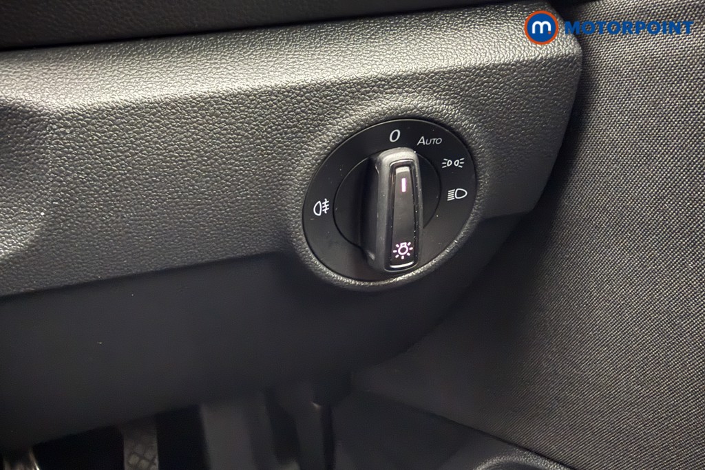 Volkswagen T-Roc Life Automatic Petrol SUV - Stock Number (1607490) - 16th supplementary image