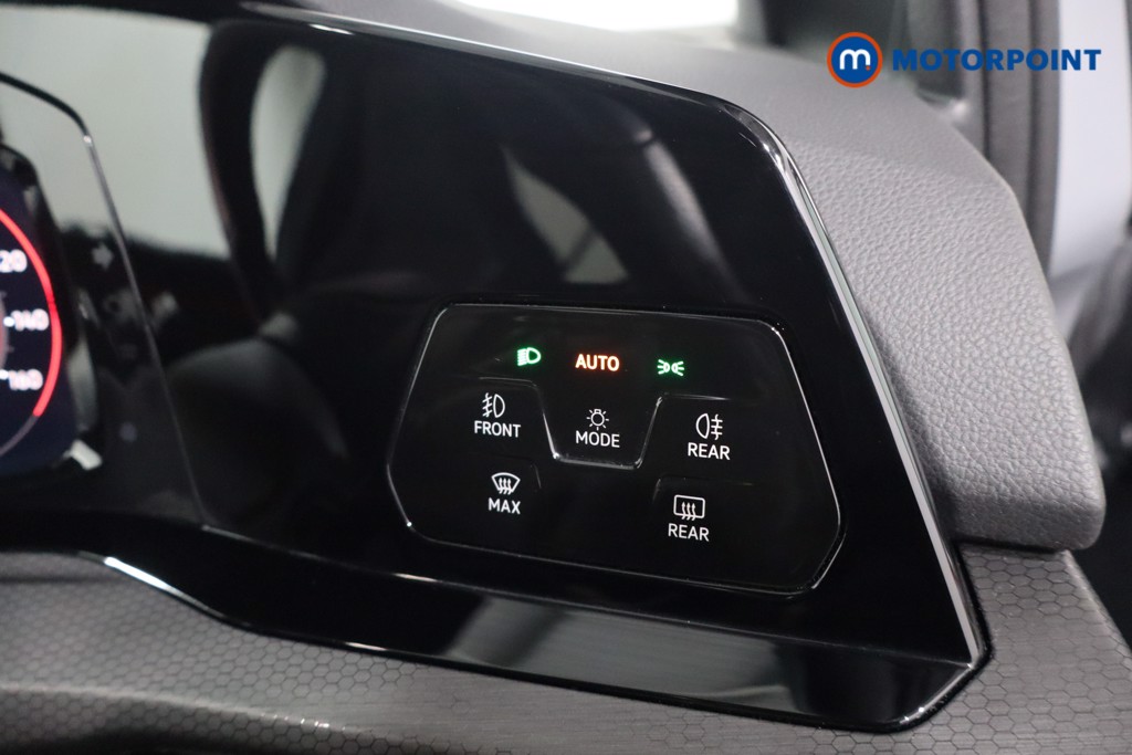 Volkswagen Golf GTE Automatic Petrol Plug-In Hybrid Hatchback - Stock Number (1607537) - 18th supplementary image