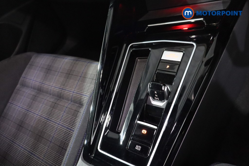 Volkswagen Golf GTE Automatic Petrol Plug-In Hybrid Hatchback - Stock Number (1607537) - 20th supplementary image