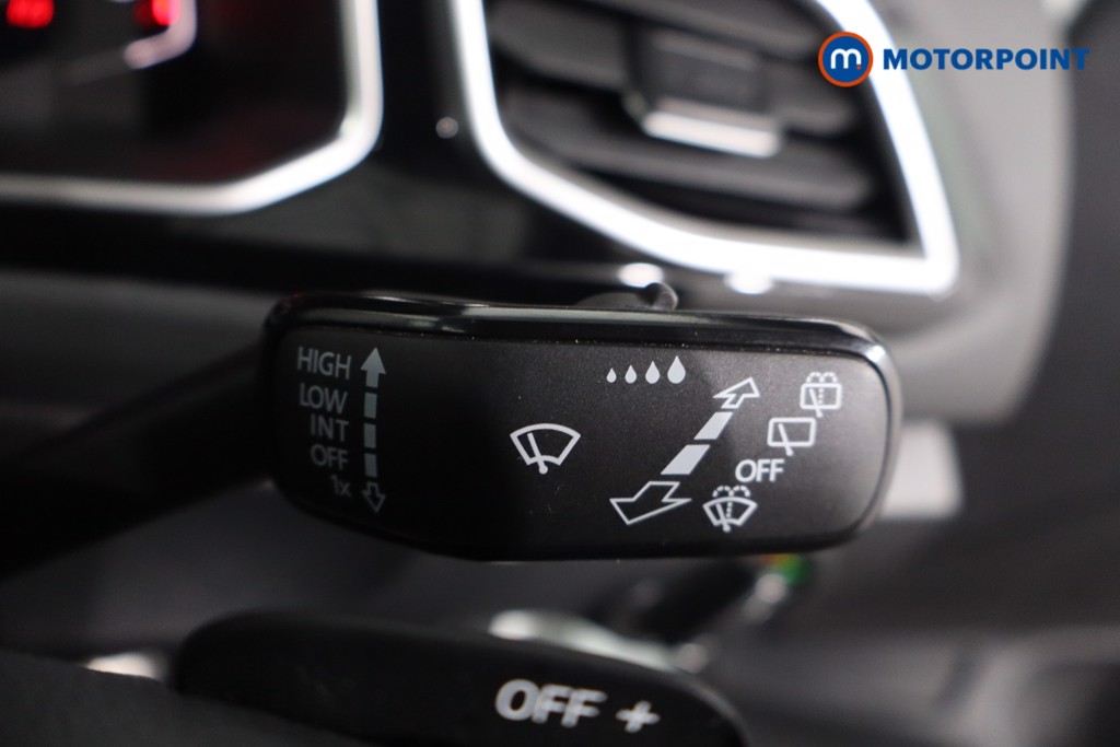 Volkswagen T-Roc R-Line Automatic Petrol SUV - Stock Number (1607623) - 14th supplementary image