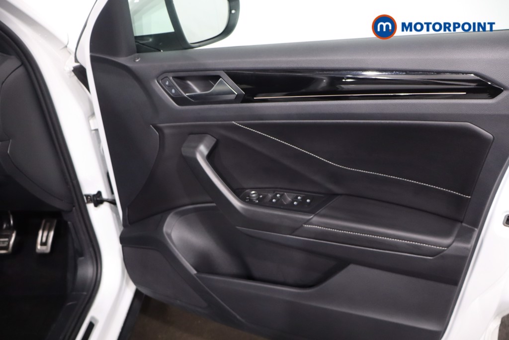 Volkswagen T-Roc R-Line Automatic Petrol SUV - Stock Number (1607623) - 22nd supplementary image
