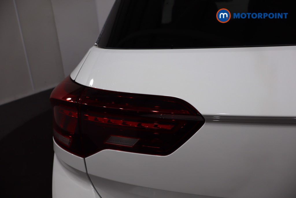 Volkswagen T-Roc R-Line Automatic Petrol SUV - Stock Number (1607623) - 37th supplementary image