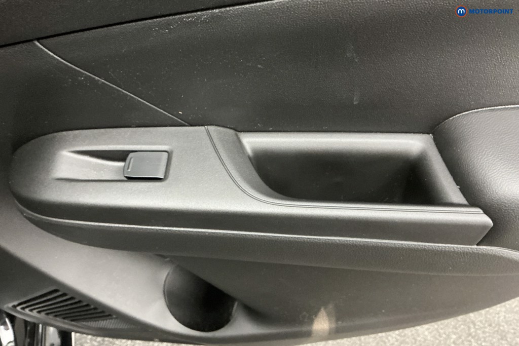 Suzuki Swift Ultra Automatic Petrol Hatchback - Stock Number (1589625) - 30th supplementary image