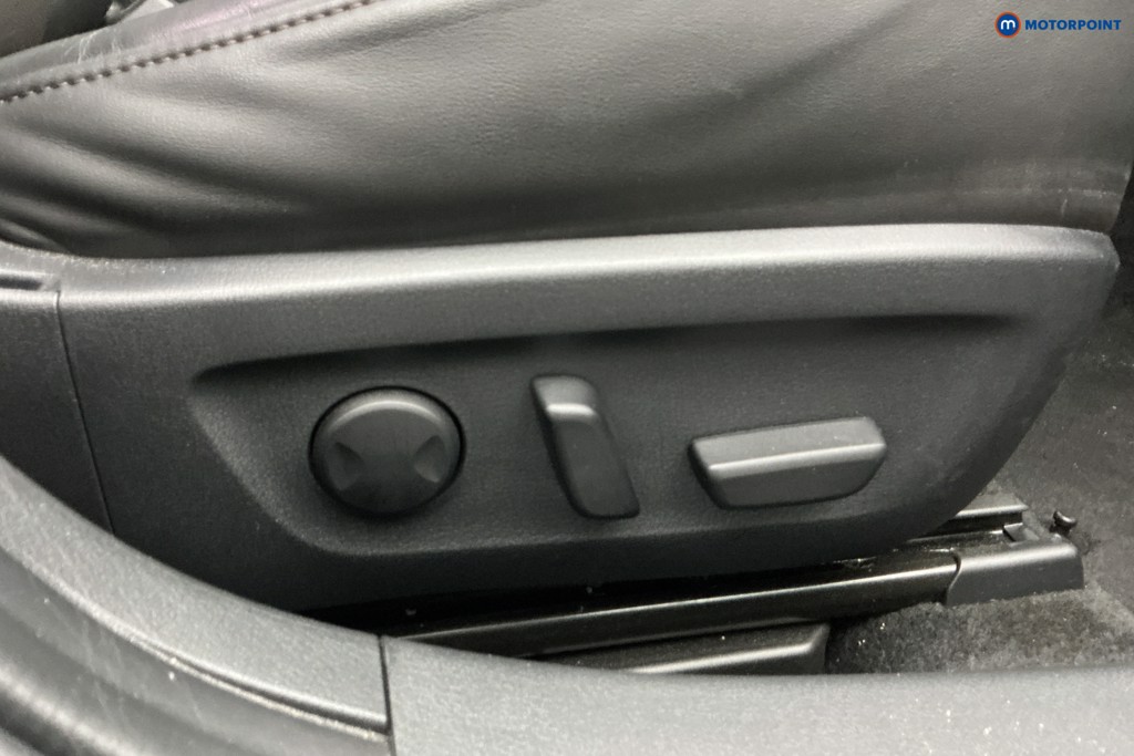 Mazda 3 Takumi Manual Petrol Hatchback - Stock Number (1599515) - 23rd supplementary image