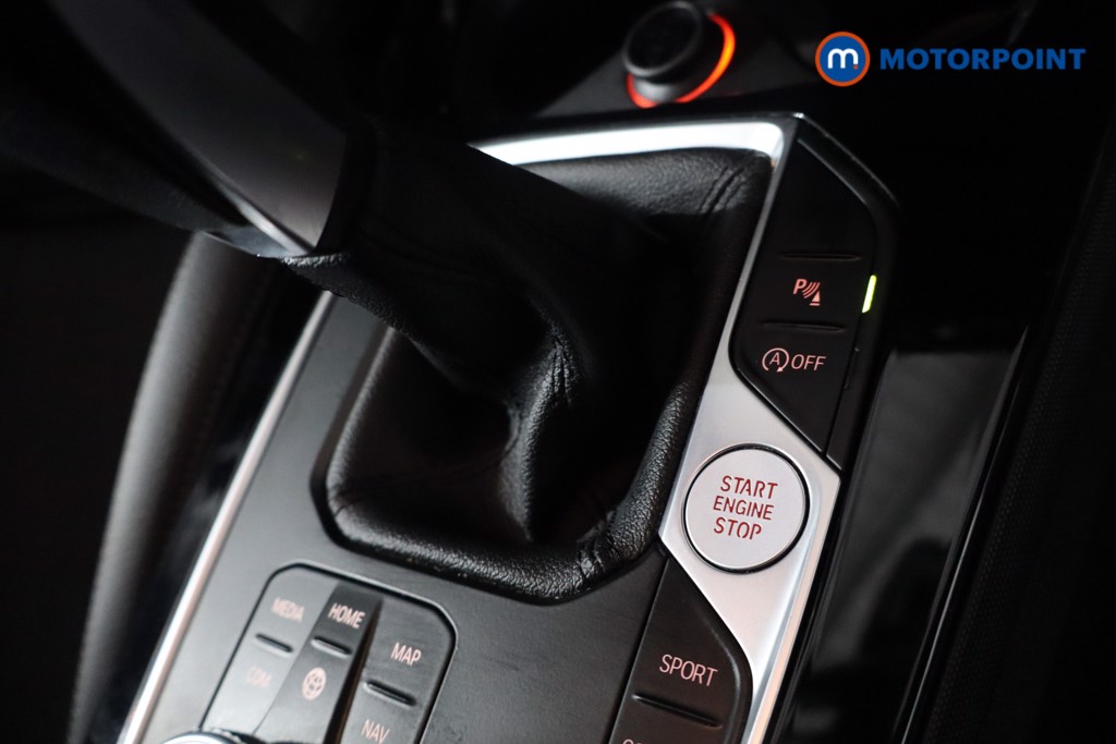 BMW 2 Series Sport Manual Petrol Saloon - Stock Number (1601203) - 21st supplementary image