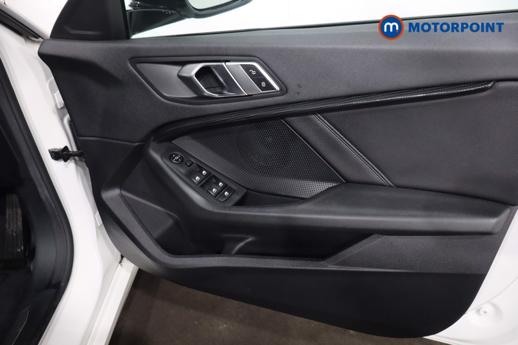 BMW 2 Series Sport Manual Petrol Saloon - Stock Number (1601203) - 23rd supplementary image