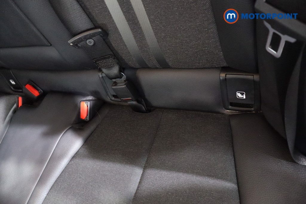 BMW 2 Series Sport Manual Petrol Saloon - Stock Number (1601203) - 25th supplementary image